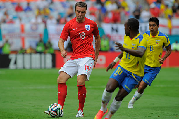 而更令人振 而更令人振