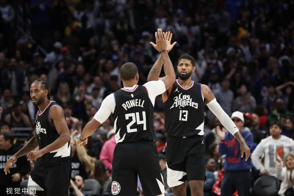 也逐渐在场 也逐渐在场